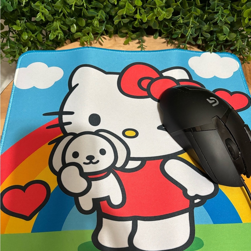 Hello Kitty NWT Mouse Pad with Rainbow Design